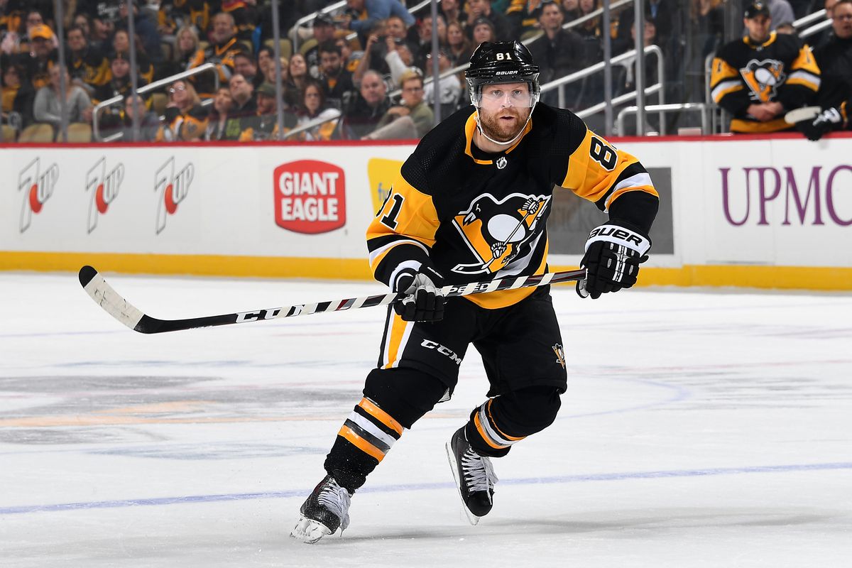 Phil Kessel, Penguins look to close out Sharks in Game 5