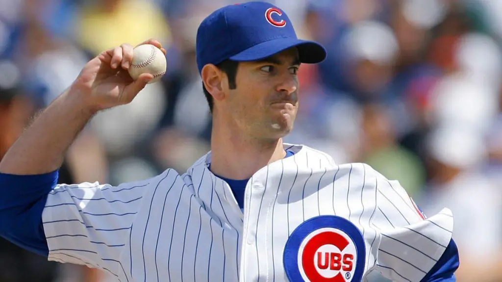 Mark Prior pitches at home for the Chicago Cubs.