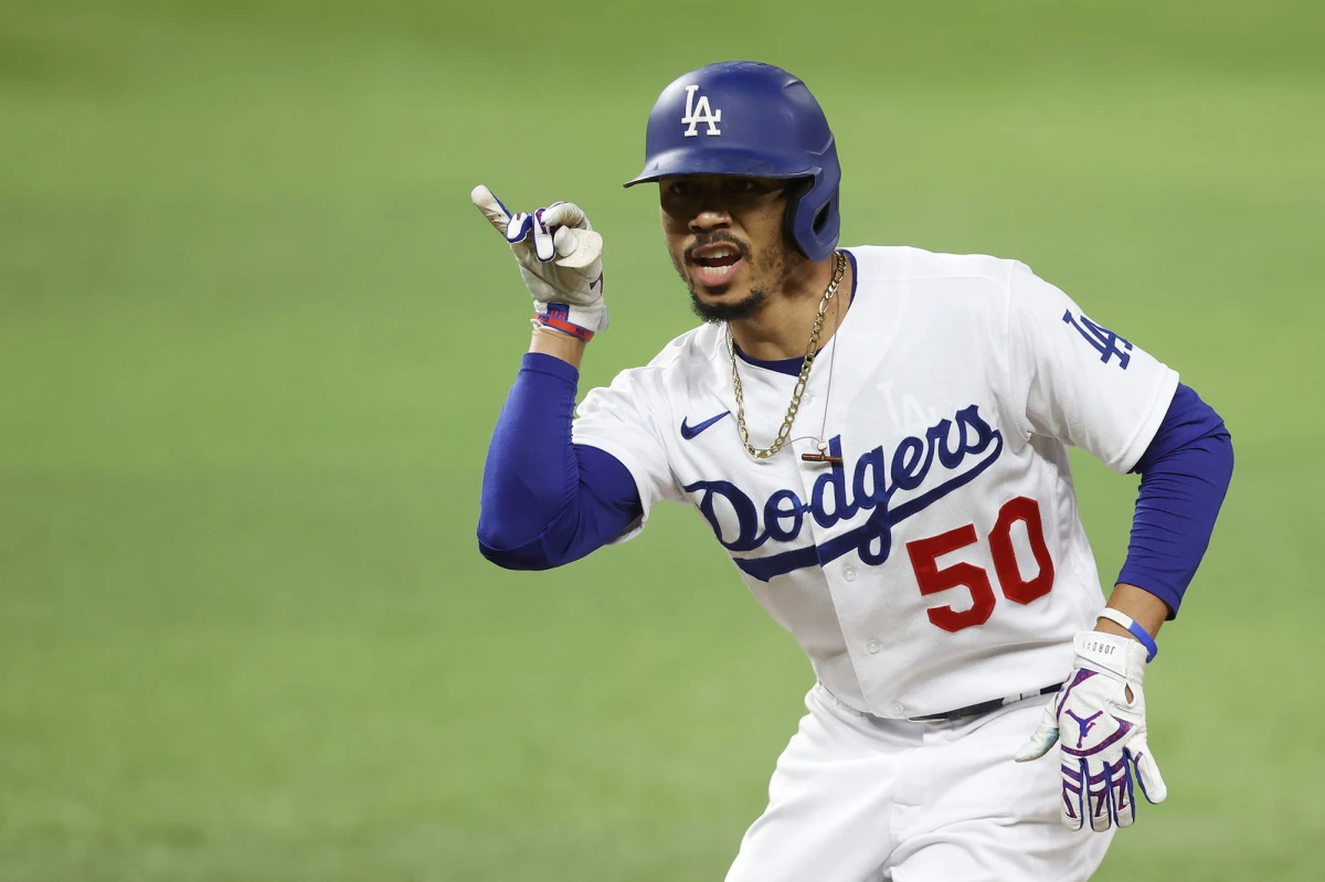 Dodgers' middle-infield Miguels are nursing minor injuries