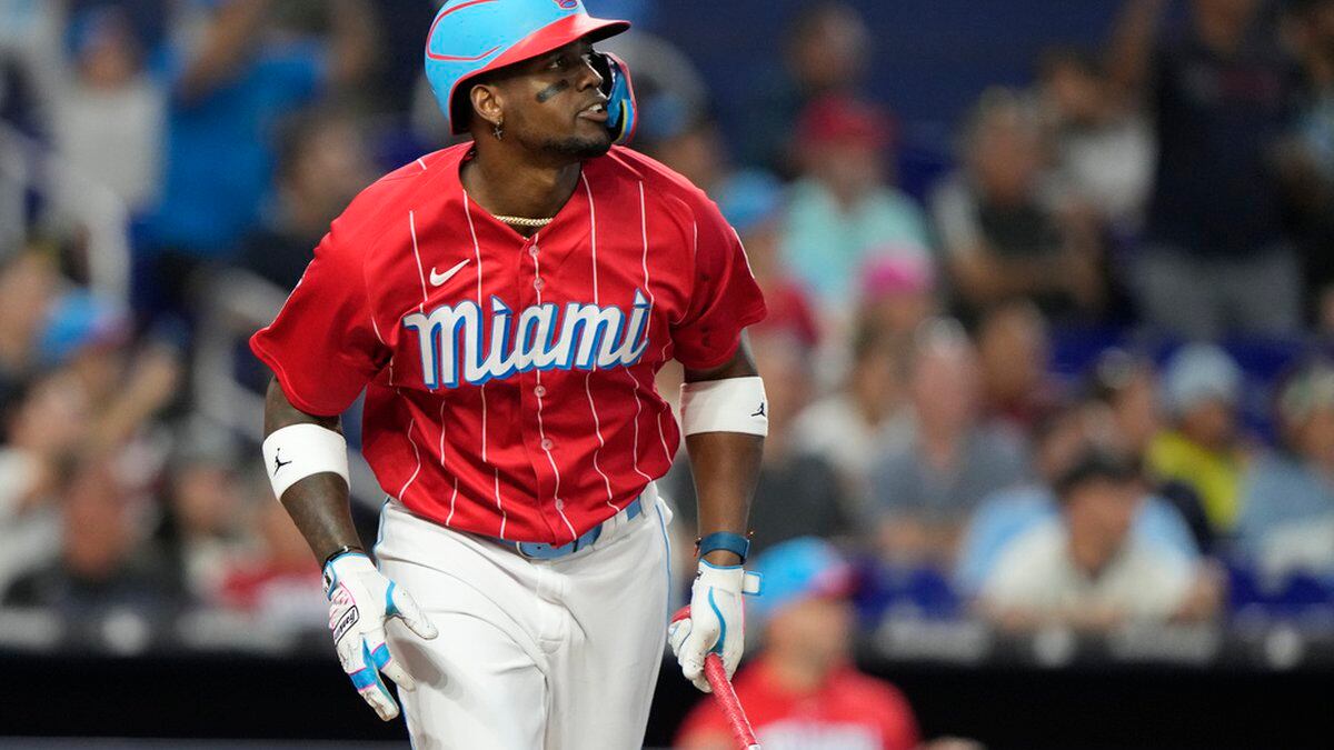 Jorge Soler watches a fly ball during a home game for the Miami Marlins.