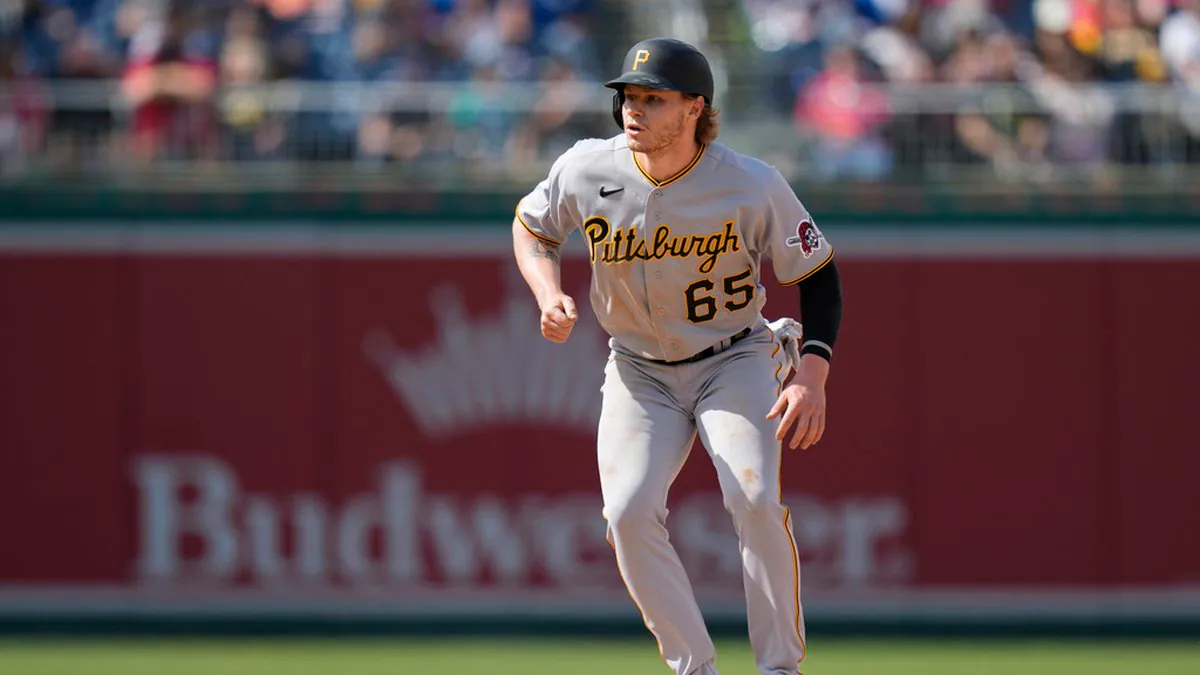 Jack Suwinski takes his secondary lead during a road game for the Pittsburgh Pirates.