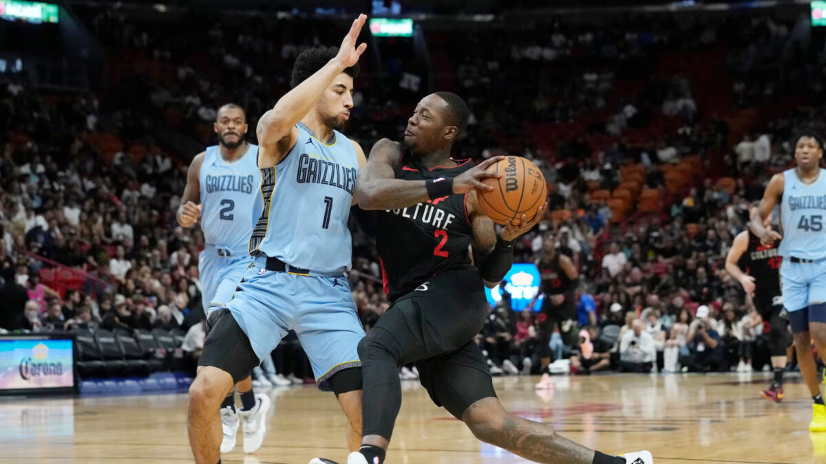 Miami Heat Terry Rozier driving to the basket