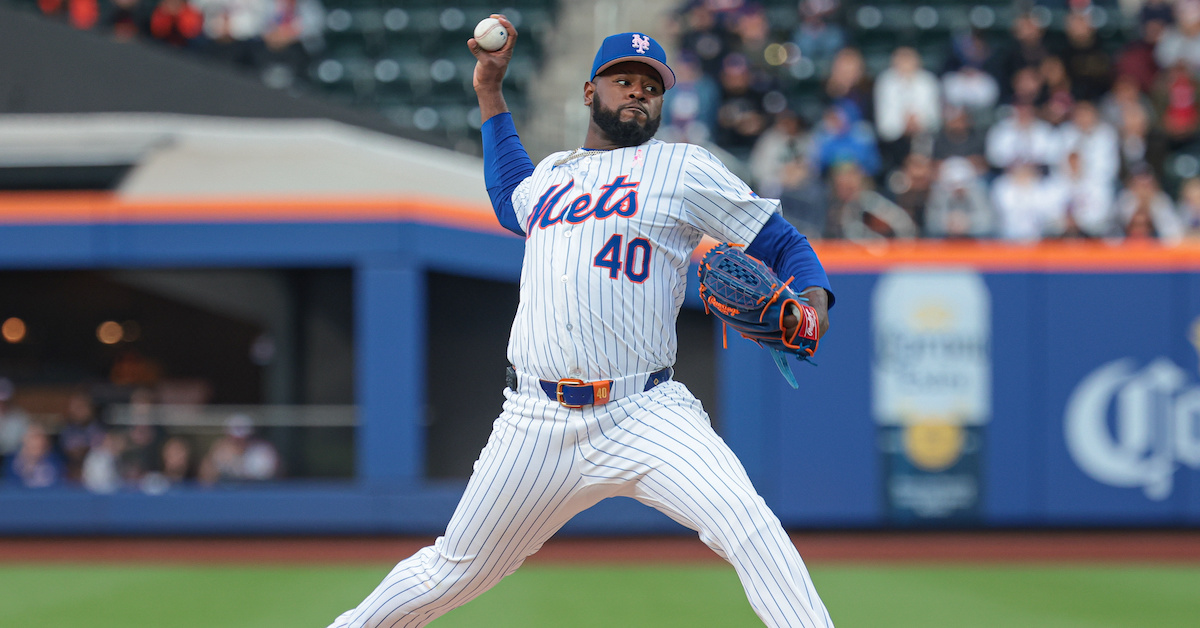 Luis Severino pitches at home for the New York Mets.