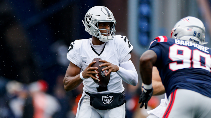 The Las Vegas Raiders showed up in a big way against the New England Patriots.